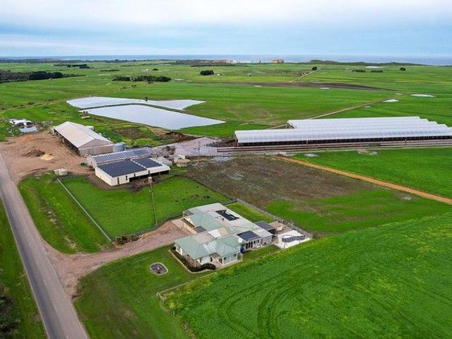 Cottage for sale in Nirranda, Victoria