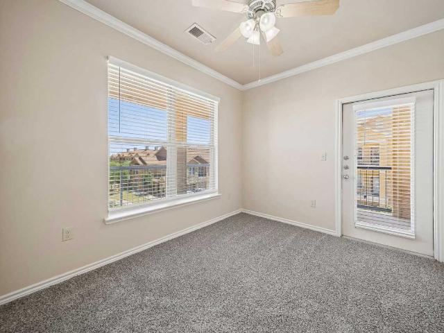 Apartment for rent in Midkiff Plaza, Midland