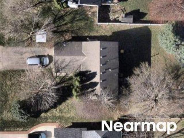 House for sale in Colby Lake, Woodbury