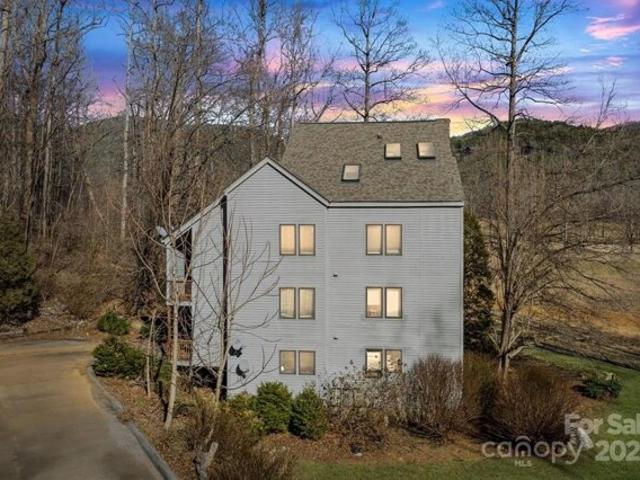 Condo for sale in Marion