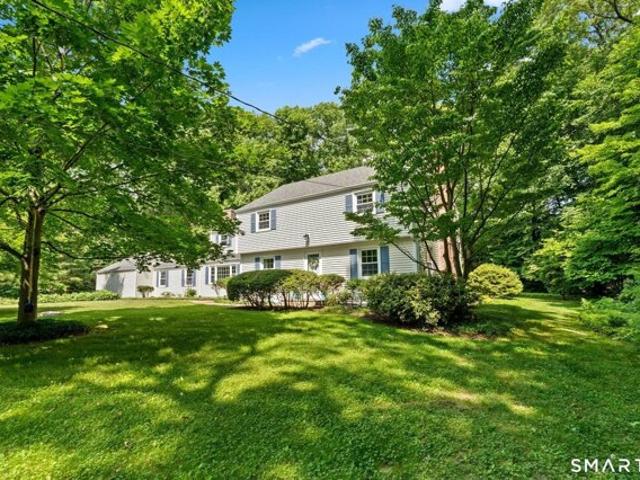 House for sale in Simsbury, Connecticut