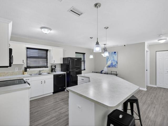 Room for rent in Cape Coral, Florida