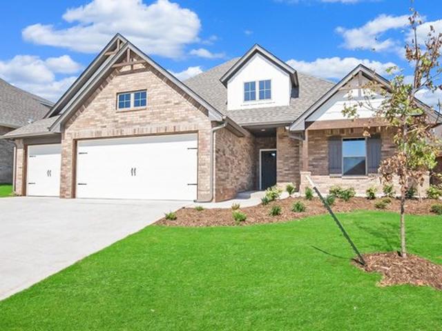 House for sale in Cashion, Oklahoma