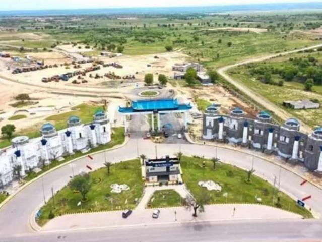 Land for sale in Peshawar, North West Frontier Province