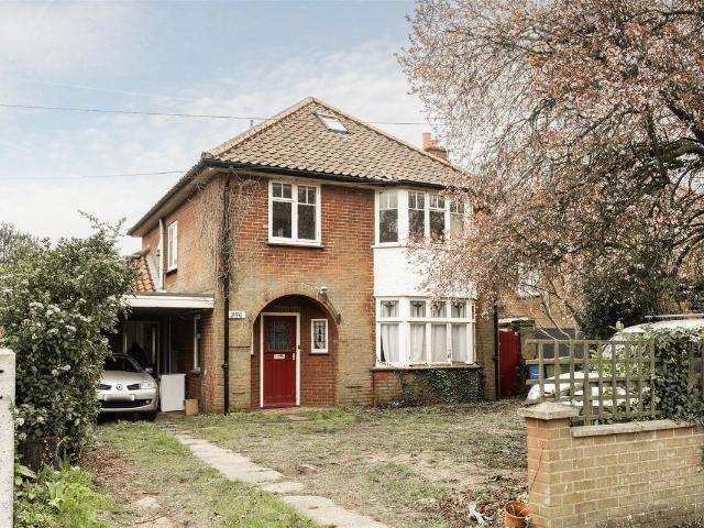 Room for rent in Earlham Rise, East Bank