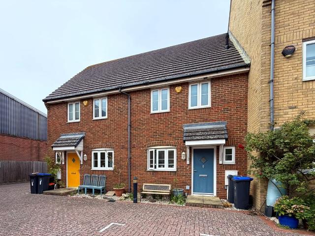 House for rent in Fishersgate, West Sussex