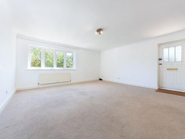 Apartment for rent in Stoneleigh, Ewell