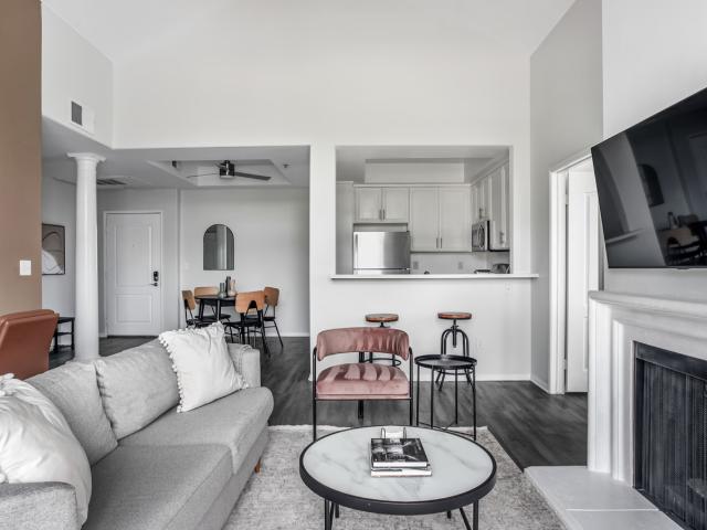 Apartment for rent in Canoga Park, California