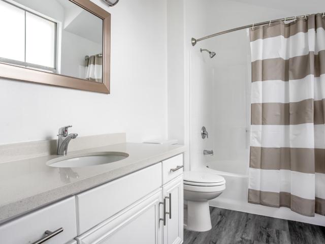 Apartment for rent in Canoga Park, California