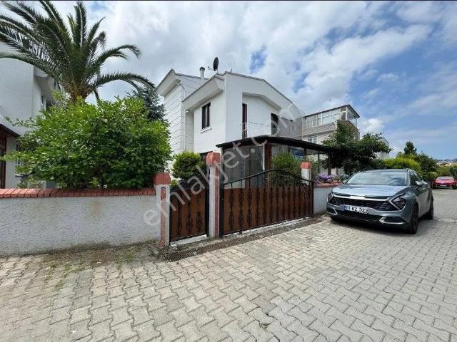 Yomra, Trabzon içerisinde kiralık Villa