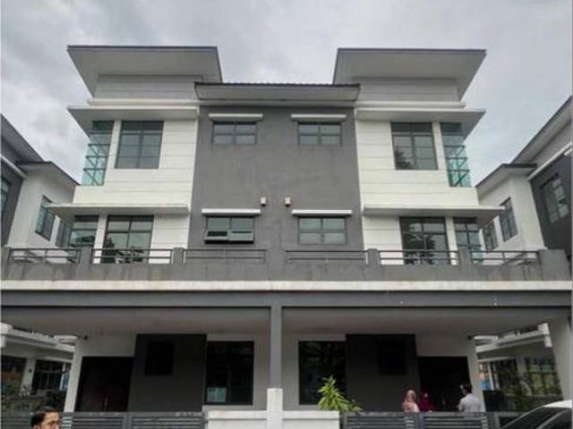 Terraced House for rent in Country Heights Damansara, Kuala Lumpur