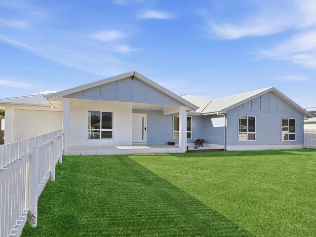 House for rent in Bluewater Park, Queensland
