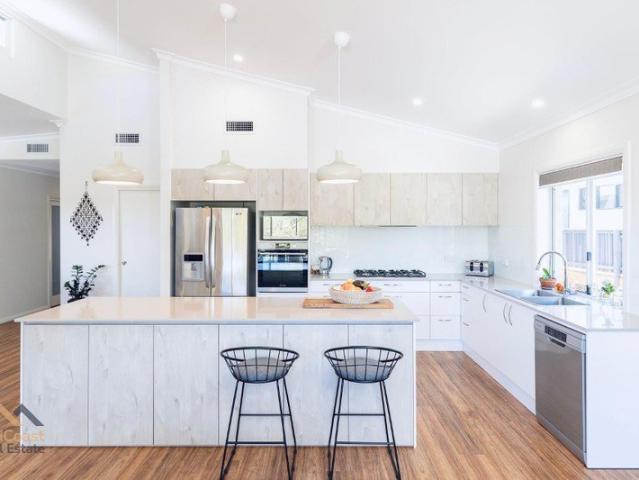 House for sale in Blueys Beach, New South Wales