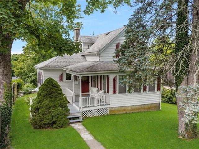 House for sale in Tiverton, Rhode Island