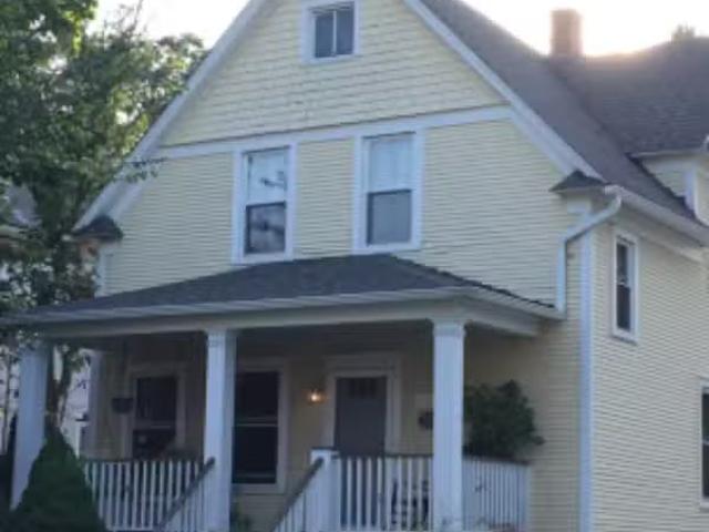 Condo for rent in Bedford Park Condo for rent in Bedford Park