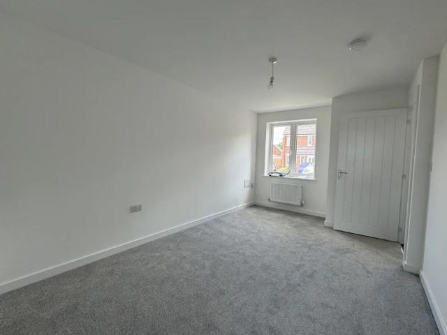 House for rent in Priors Hall Park, Weldon