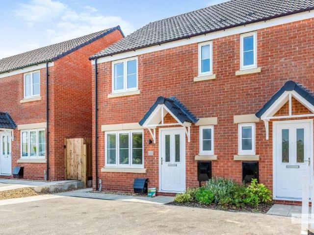 House for rent in Priors Hall Park, Weldon