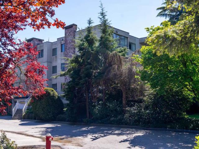 Apartment for rent in Broadmoor, Richmond