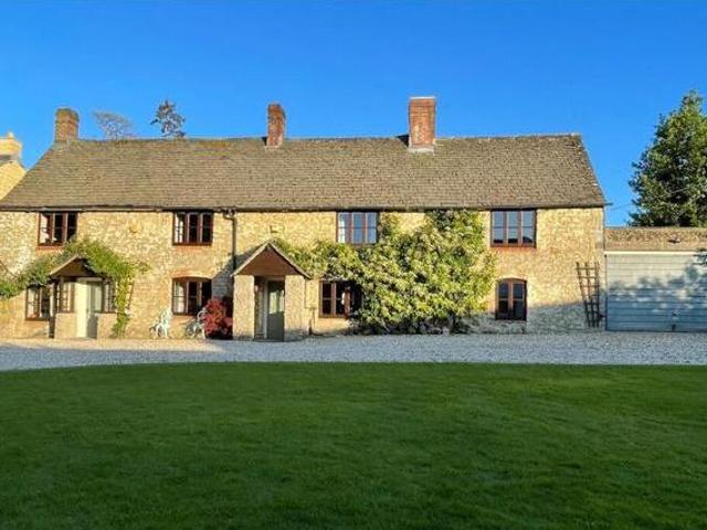 House for sale in Swindon