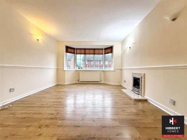 House for rent in Kitt's Moss, Bramhall