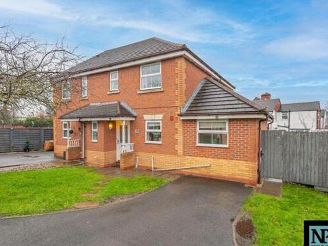 House for sale in Kettlebrook