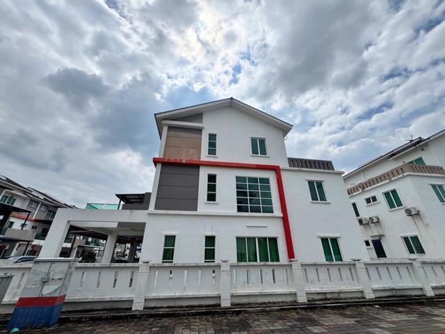 Terraced House for sale in Wellesley, Penang