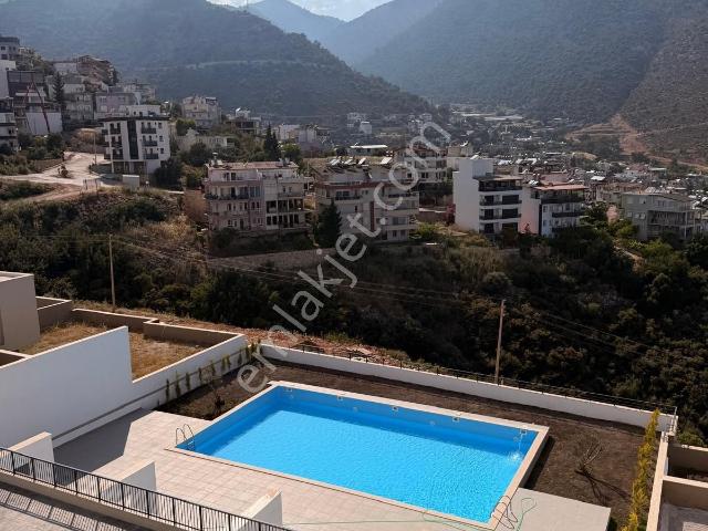 Finike, Antalya içerisinde kiralık mülk