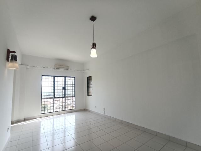 Condominium for sale in Petaling, Subang Jaya