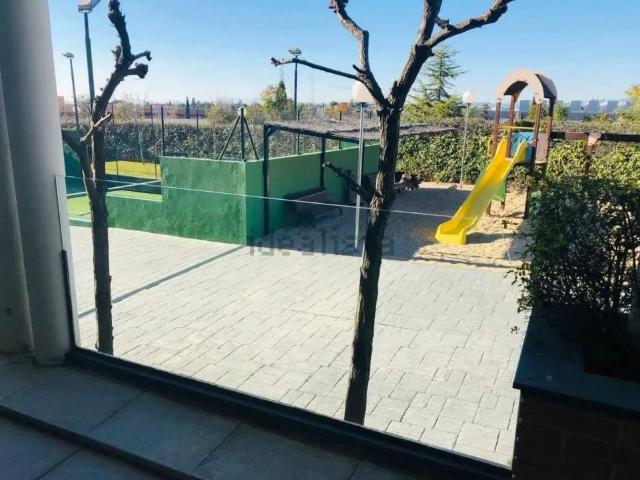 Apartamento en alquiler en Viñas Viejas, Boadilla Del Monte