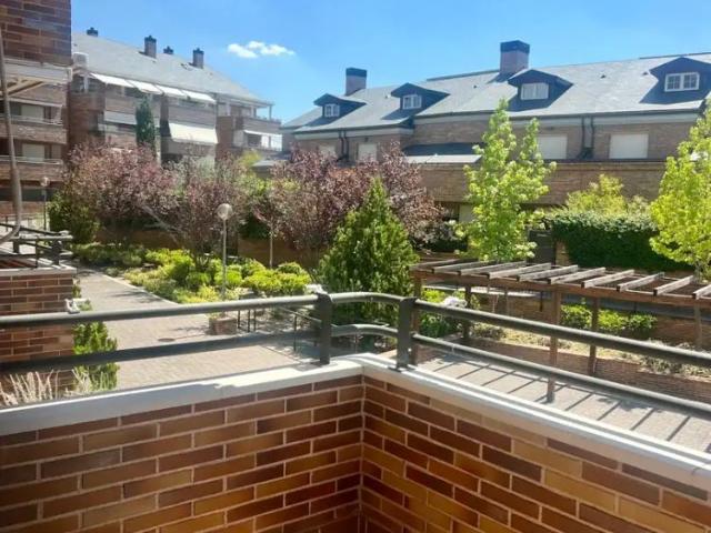 Apartamento en alquiler en Viñas Viejas, Boadilla Del Monte