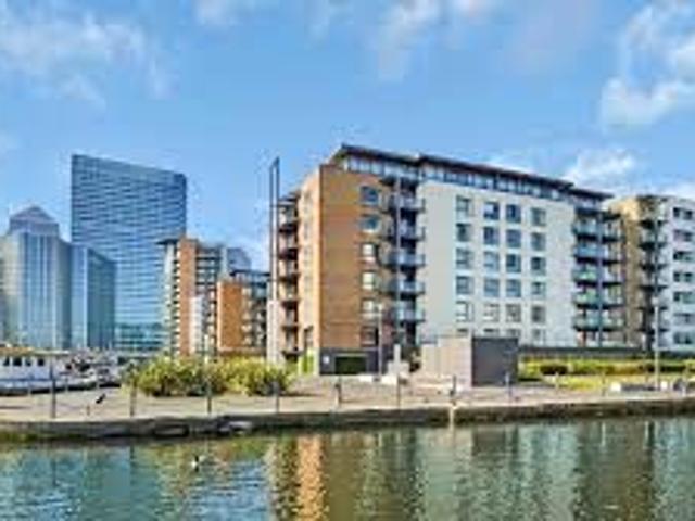 Apartment for rent in Boardwalk Place, Blackwall