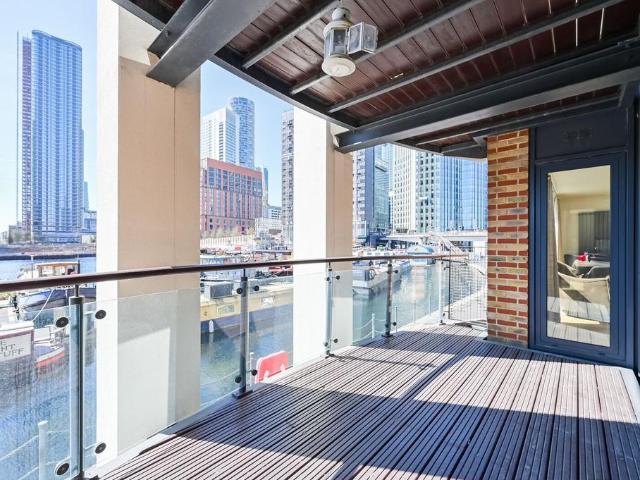 House for rent in Boardwalk Place, Blackwall