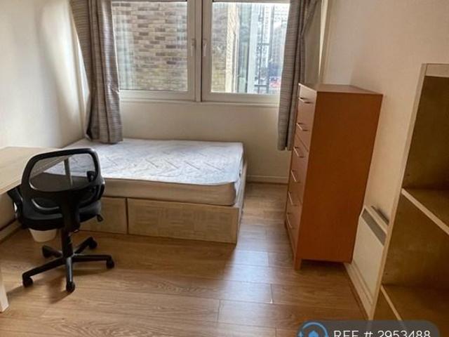 House for rent in Boardwalk Place, Blackwall