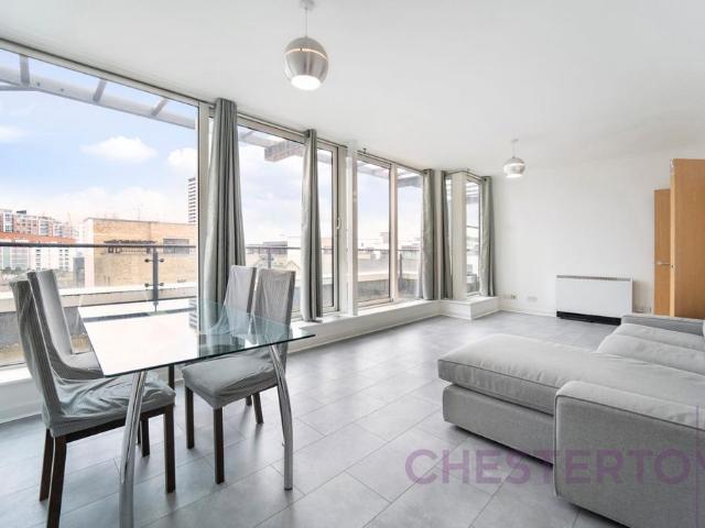 House for rent in Boardwalk Place, Blackwall