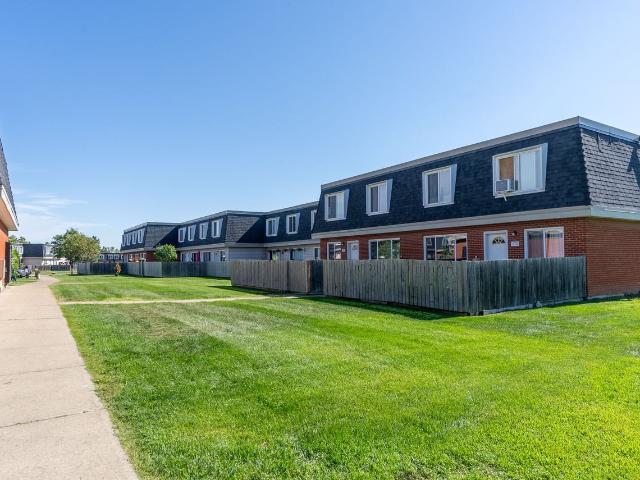 House for rent in Wedgewood, Alberta