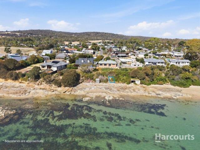 Land for sale in Dodges Ferry, Tasmania