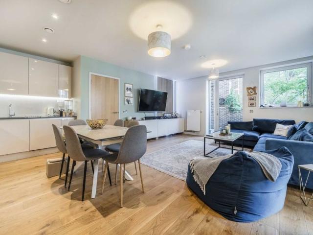 Apartment for rent in London Borough of Hounslow, Greater London