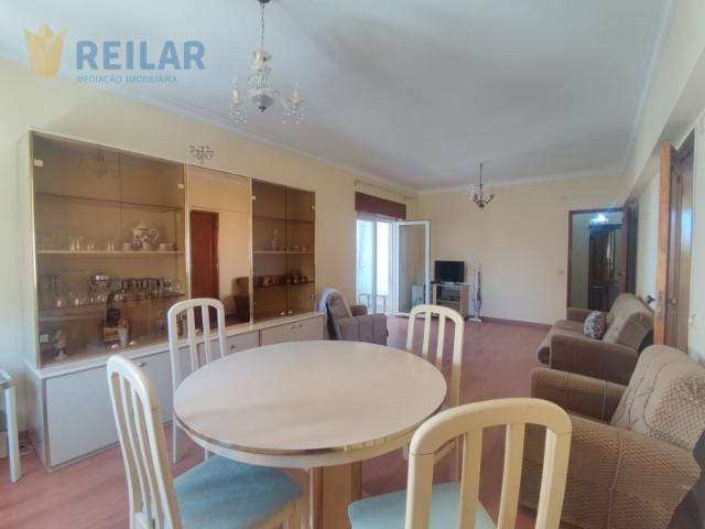 Apartamento alugar em Portela da Azóia, Loures