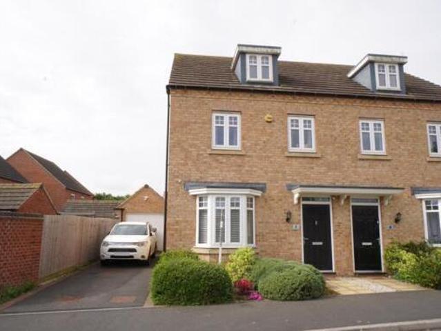 House for sale in Elmfield, Leicestershire