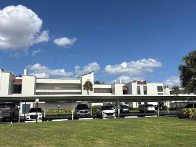 Condo for sale in East Naples, Collier County