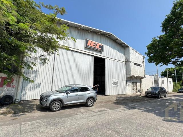 Nave Industrial en venta en Veracruz