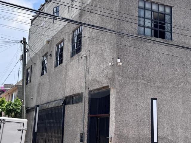 Nave Industrial en venta en Acatepec, Estado de México