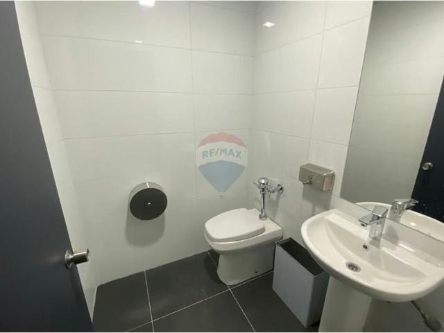 Oficina en venta en Pudahuel, Metropolitana