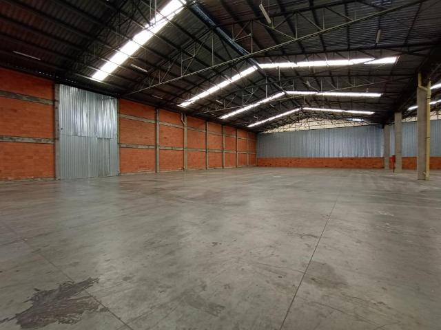 Bodega En Arriendo En Madrid En El Riachuelo A246558