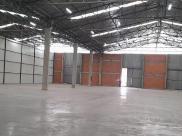 Local en arriendo en Santa Cruz, Madrid