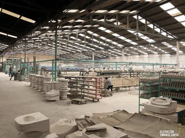Nave Industrial en venta en Acatepec, Estado de México