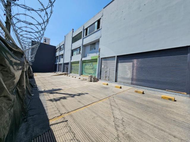 Nave Industrial en venta en Acatepec, Estado de México