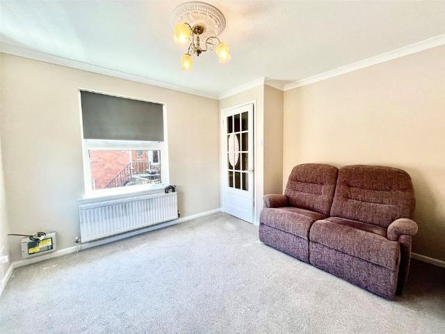Apartment for rent in Chard Town, Chard