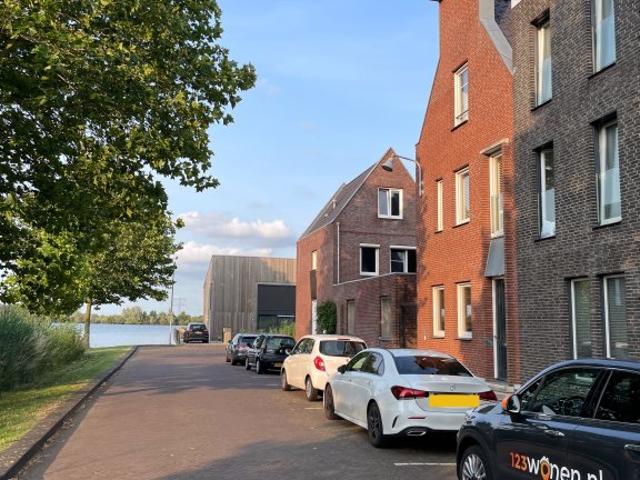 Woning te huur in Woerden, Utrecht