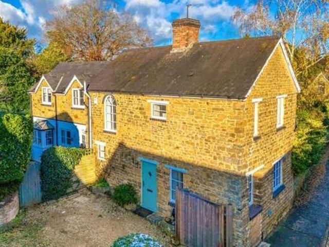 House for sale in Evershot, Oxfordshire